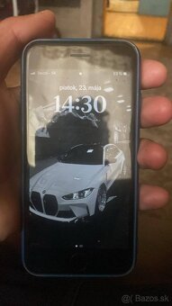 Mám na predaj iphone 8 - 2