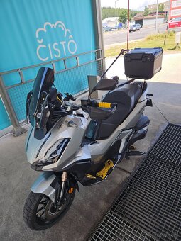 Honda ADV 350 - 2