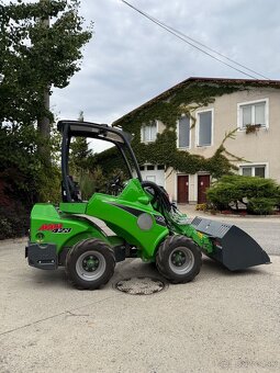 Zánovný - Kĺbový nakladač AVANT 423 - teleskopické rameno - 2