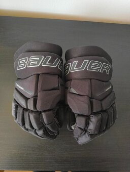 Hokejové rukavice bauer veľkosť 11 - 2