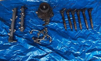 BOSCH 0 986 435 388 Vstrekovacia tryska AUDI - 2