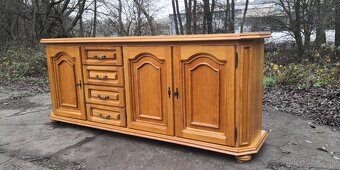 Rustikálna masivna komoda - 2