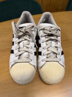 Darujem tenisky Adidas Superstar - 2