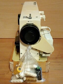 Predám elektrický šijací stroj. - 2