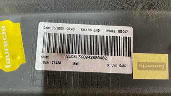 Audi A6 C6 sivá palubovka - 2