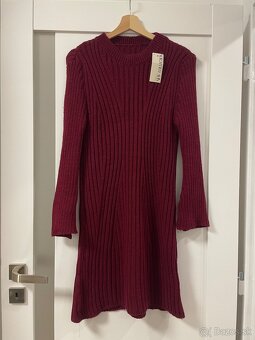 Dámske tmavočervené šaty - 2