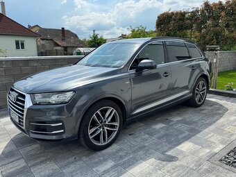 Audi Q7 S-line - 2