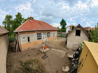 Holodom staršieho rodinného domu na zaujímavom pozemk… - 2