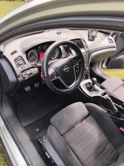 Predam opel insignia 2.0 cdti 118kw - 2