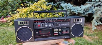 Radiomagnetofon Toshiba - 2
