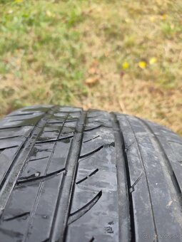 225/45R17 - 2