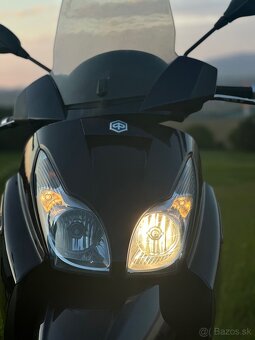 Predám Piaggio x7 125 10.3 kw - 2