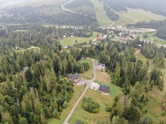 Stavebný pozemok v rekreačnej oblasti Oravice 2165 m2 - 2
