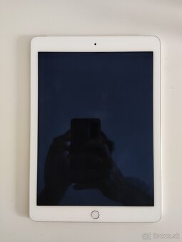 Predám iPad Air 2 (64 GB, Cellular, Silver) – TOP STAV+ obal - 2