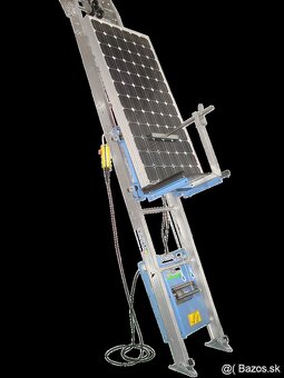 Výťah na prepravu solárnych panelov GEDA - Solarlift 250 - 2