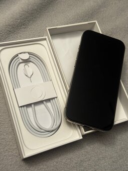 iPhone 16 Pro Natural Titanium 128 GB - 2