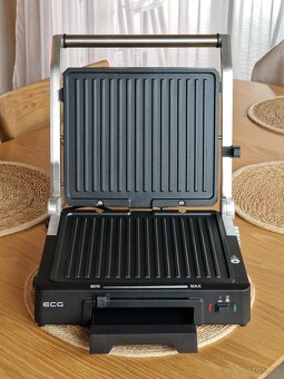 Elektrický gril - ECG KG 300 deluxe - 2