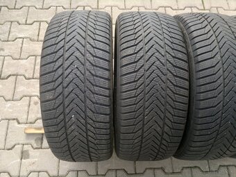 Zimne pneu. Esa Tecar 225/45 r17 - 2