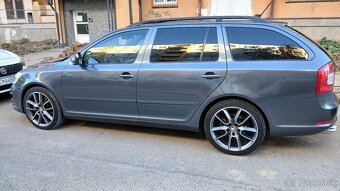 Škoda OCTÁVIA RS r.2011 DSG - 2