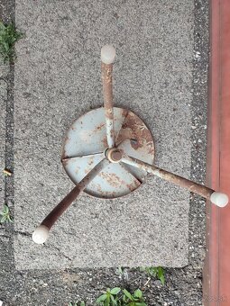 otočné stoličky - 2