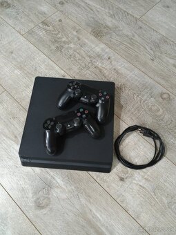 PS 4 SLIM 500Gb + dvakrát ovládač - 2