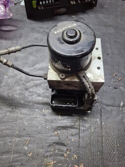 Abs pumpA modul/riadiaca jednotka - 2