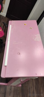 Rastúci písací stôl+ stolička grátis - 2