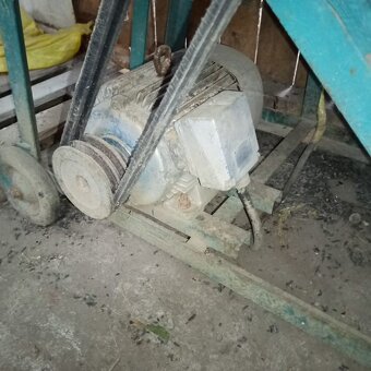 Cinkulár,píla na palivové drevo - 2