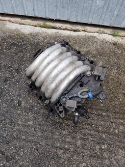 Sacie potrubie vw Passat b5 2,8 - 2