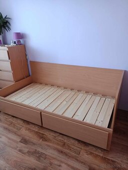 Drevená rozkladacia posteľ - 2