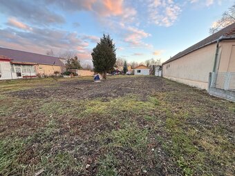 Prenájom pozemku v Šuranoch - 2