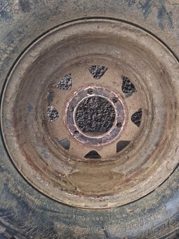 3x koleso a 1 rezerva - 2