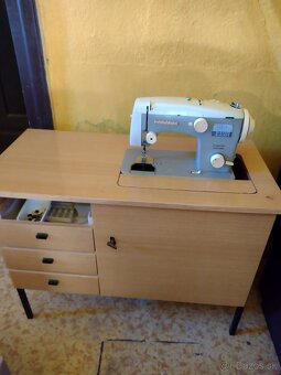 Šijací stroj - 2