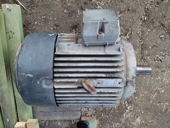 Predám elektromotor 5.5kw 1450ot - 2