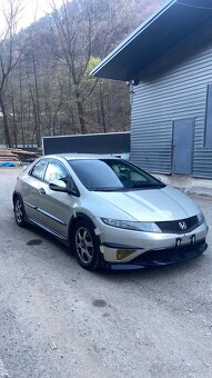 Rozpredám Honda Civic 8g - 2