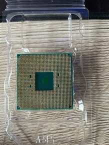 AMD RYZEN 7 2700X - 2