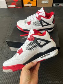 Nike Jordan 4 Fire Red - 2
