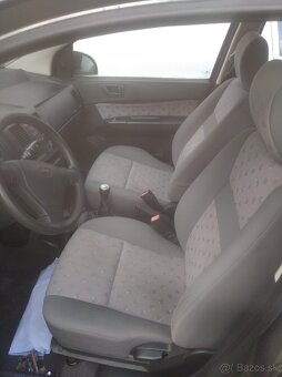 Predám náhradné diely na hyundai Getz - 2