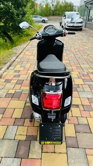 Vespa GTS 300, rok 2024, 700km, cena +DPH - 2
