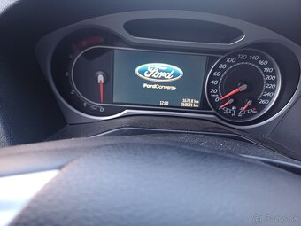 Mam napredat ford mondeo rok 2009 km stav ma 250000 - 2