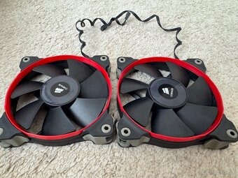 Corsair SP120 Quiet Edition (2× 120 mm ventilátory) - 2