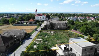 STAVEBNÝ SLNEČNÝ POZEMOK 1573 m2 - 90EUR/m2 - KOSTOLNÁ,JELKA - 2