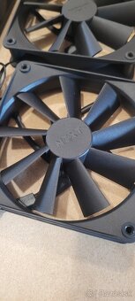 Predám 4 kusy kvalitných a tichých ventilátorov NZXT 120mm - 2
