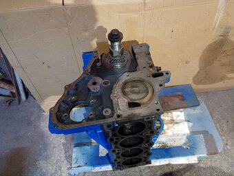 Blok motora frontera 2.2 dti - 2