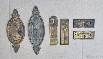 Starožitné nábytkové kovanie - 2