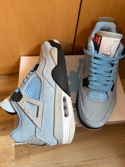 Jordan 4 UNC Blue - 2