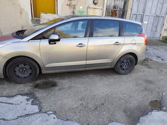Peugeot 5008 - 2