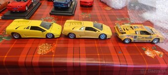 Lamborghini 1/24 - 2