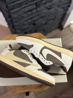 Jordan 1 Low Travis Scott Reverse Mocha - 2