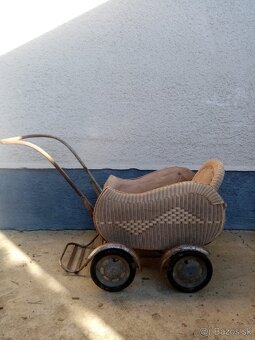 Predám starý detský kočík - 2